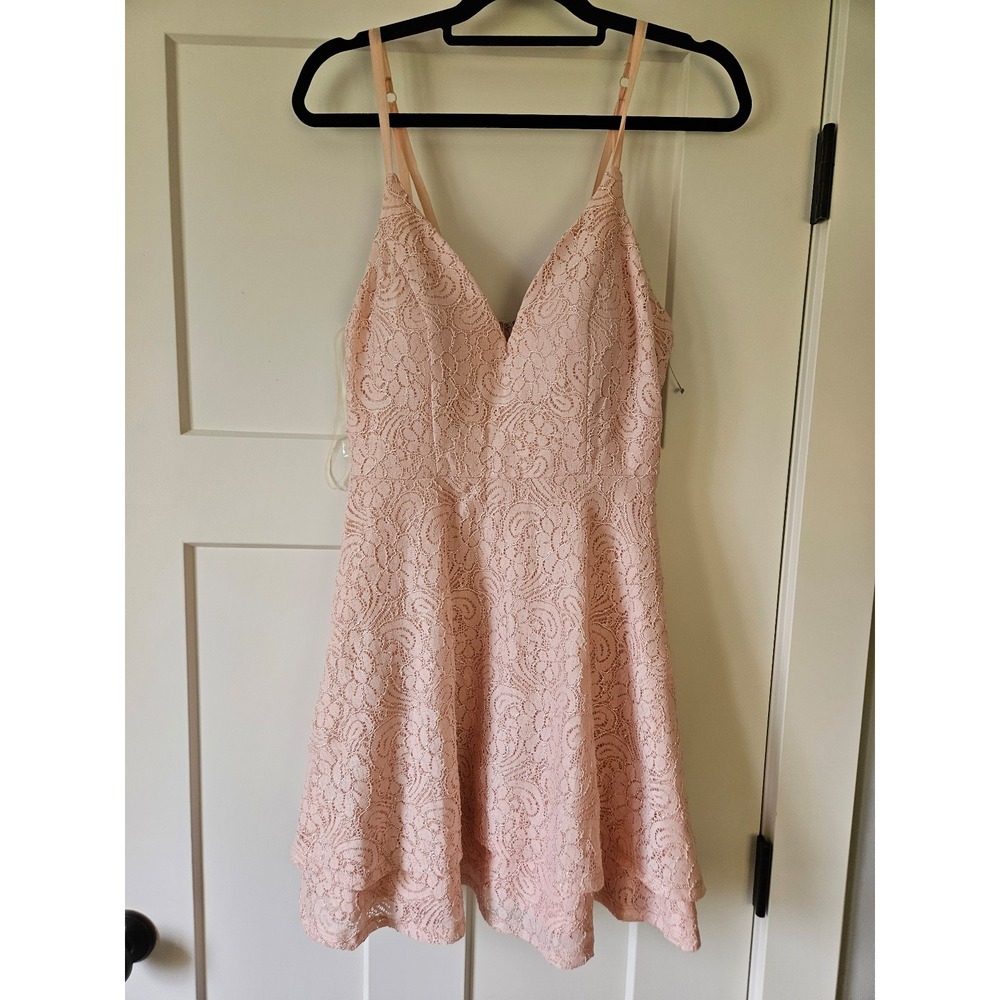 Speechless blush color lace dresss size 11 NWT homecoming prom